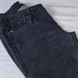 Nygard Blue Jeans Straight Legs. Size 14